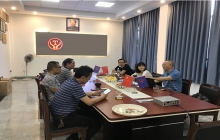 貴州中南大學(xué)陽(yáng)教授一行來(lái)廠考察，合作研發(fā)無(wú)人電機(jī)車(chē)