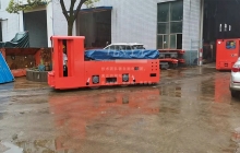 貴州12噸遠程遙控鋰電池電機車出廠測試