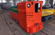 貴州8噸礦用變頻湘潭電機車發貨