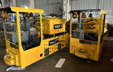 山西2.5噸湘潭井下電機車及配件發往海外礦山